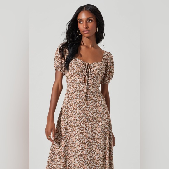 Astr the Label Lace Up Puff Sleeve Floral Midi Dress - Picture 5 of 16